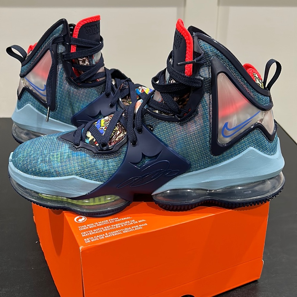 NIKE LEBRON 19 - SPACE JAM COLLECTION SIZE 12.5
